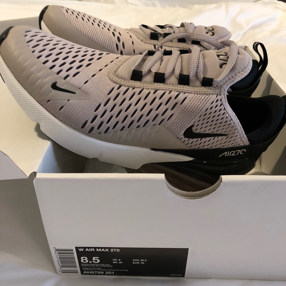 New Nike air max 270 size 8.5